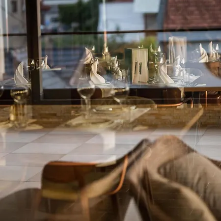 & Restaurant Ponte Bianco Bed & Breakfast 3*
