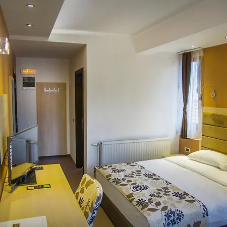 Bed & Breakfast & Restaurant Ponte Bianco